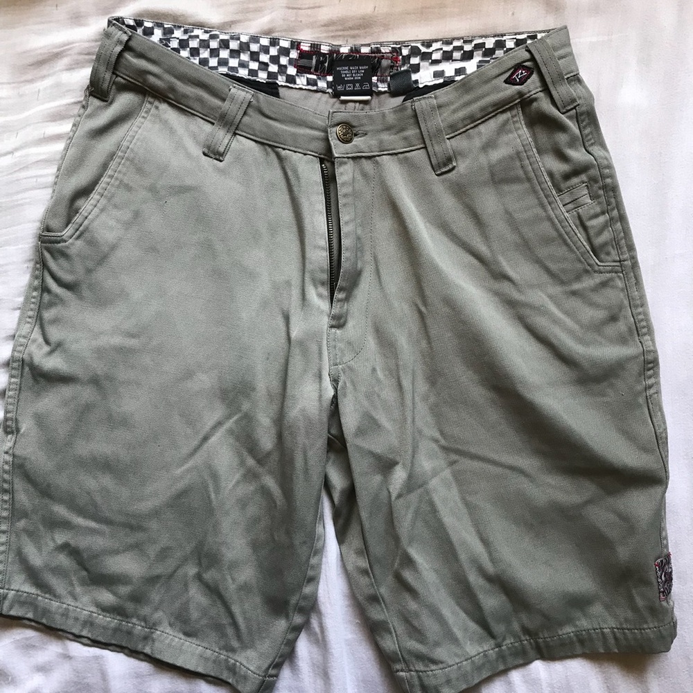 Rusty short 32